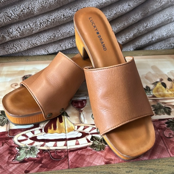 Lucky brand clogs - Picture 2 of 9